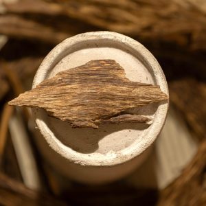 خشب عود السومطري